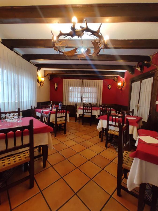 טראגאצטה Hostal Restaurante Serrania מראה חיצוני תמונה